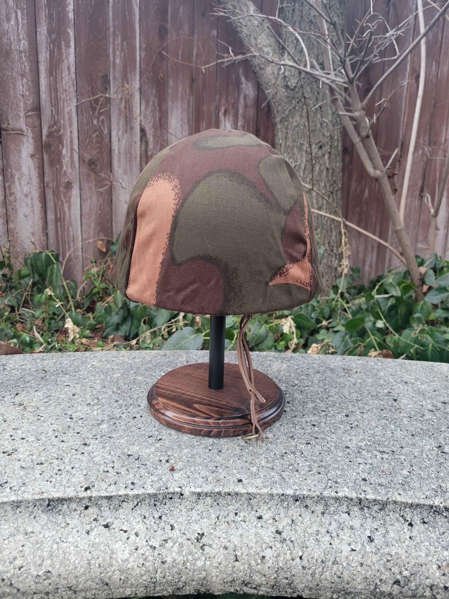 Hungarian M70 helmet w/ M87 "Raba" Camo Cover