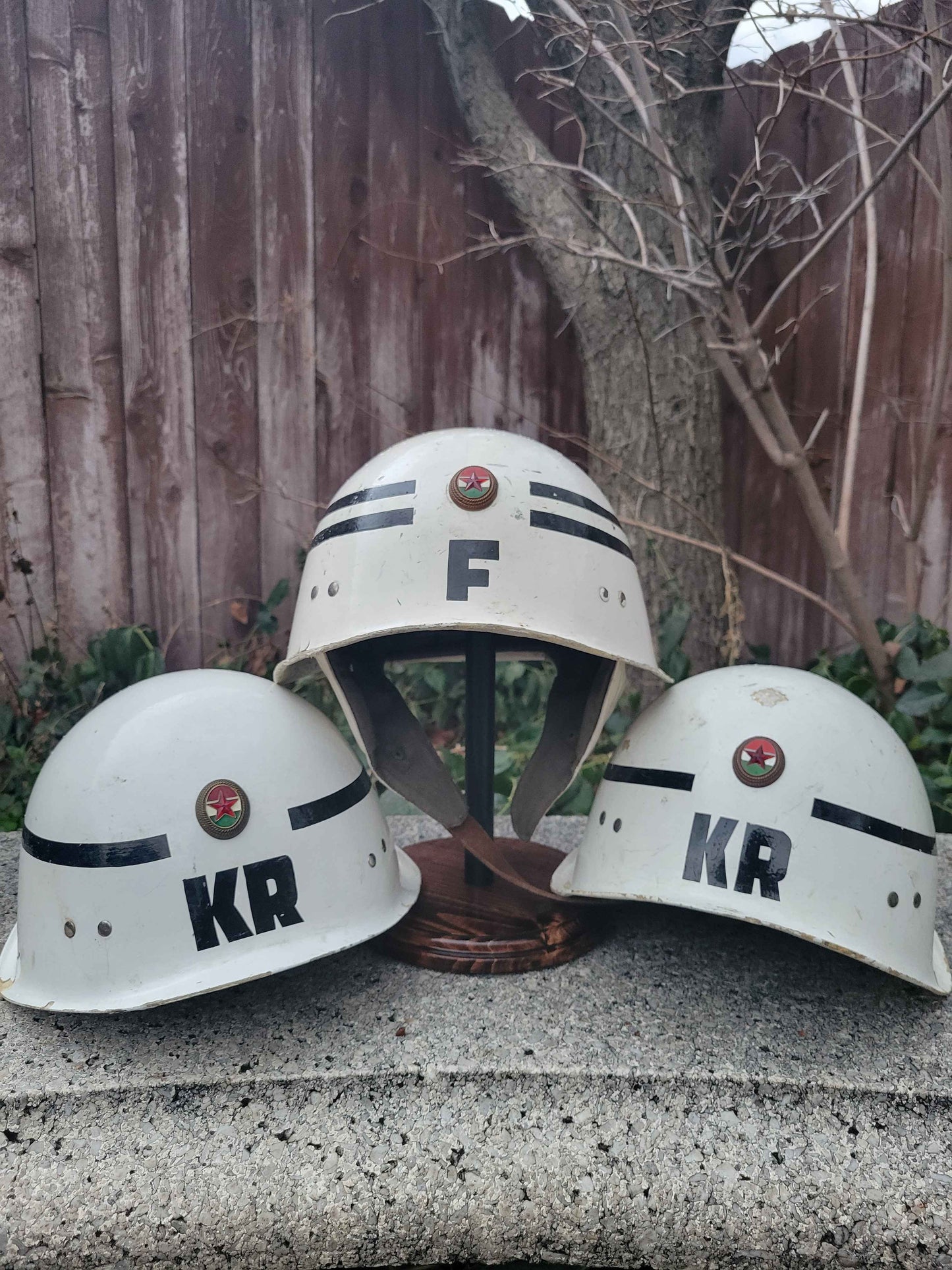 Hungarian M70 MP Traffic Helmet w/ Insignia