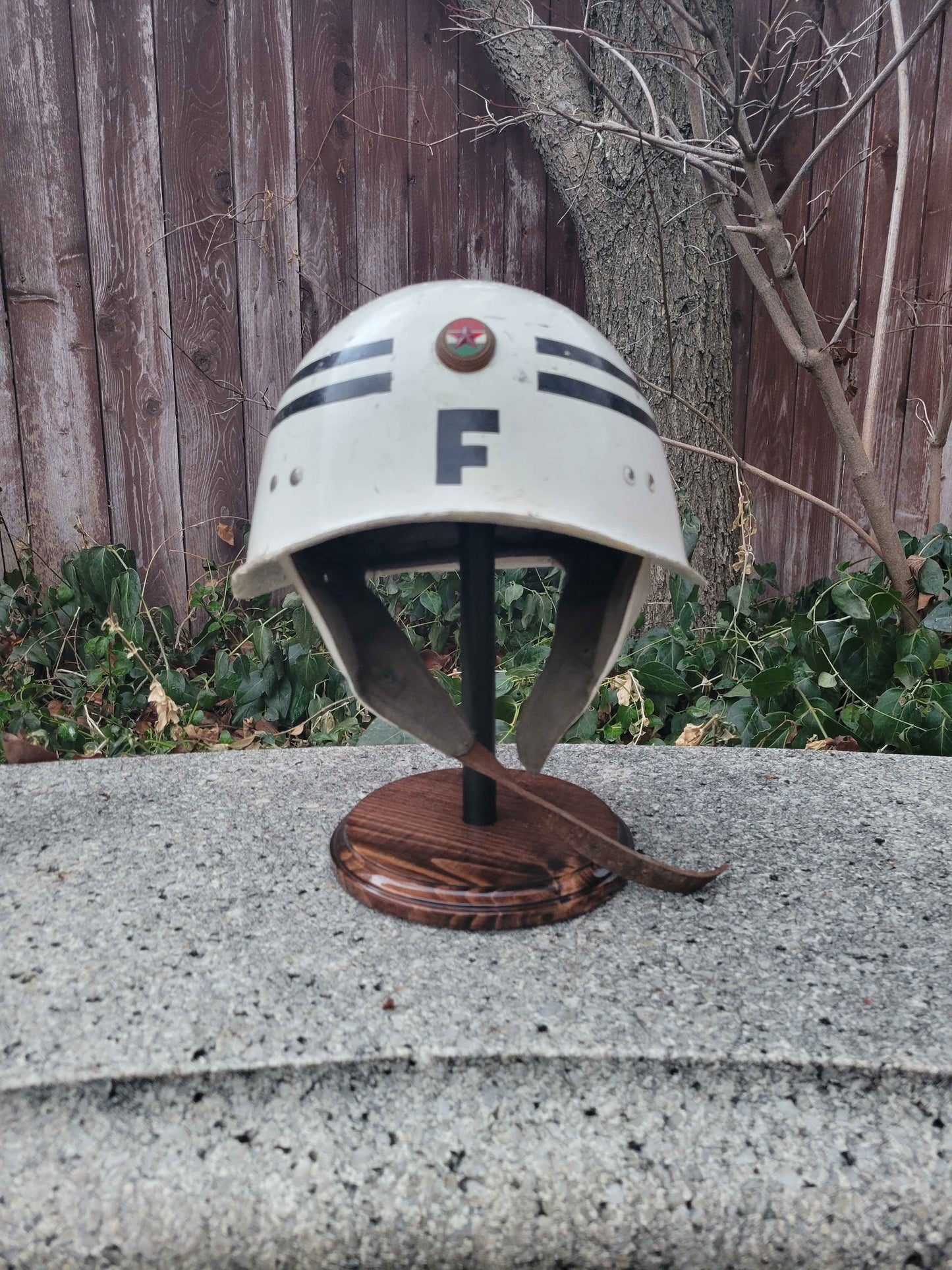 Hungarian M70 MP Traffic Helmet w/ Insignia
