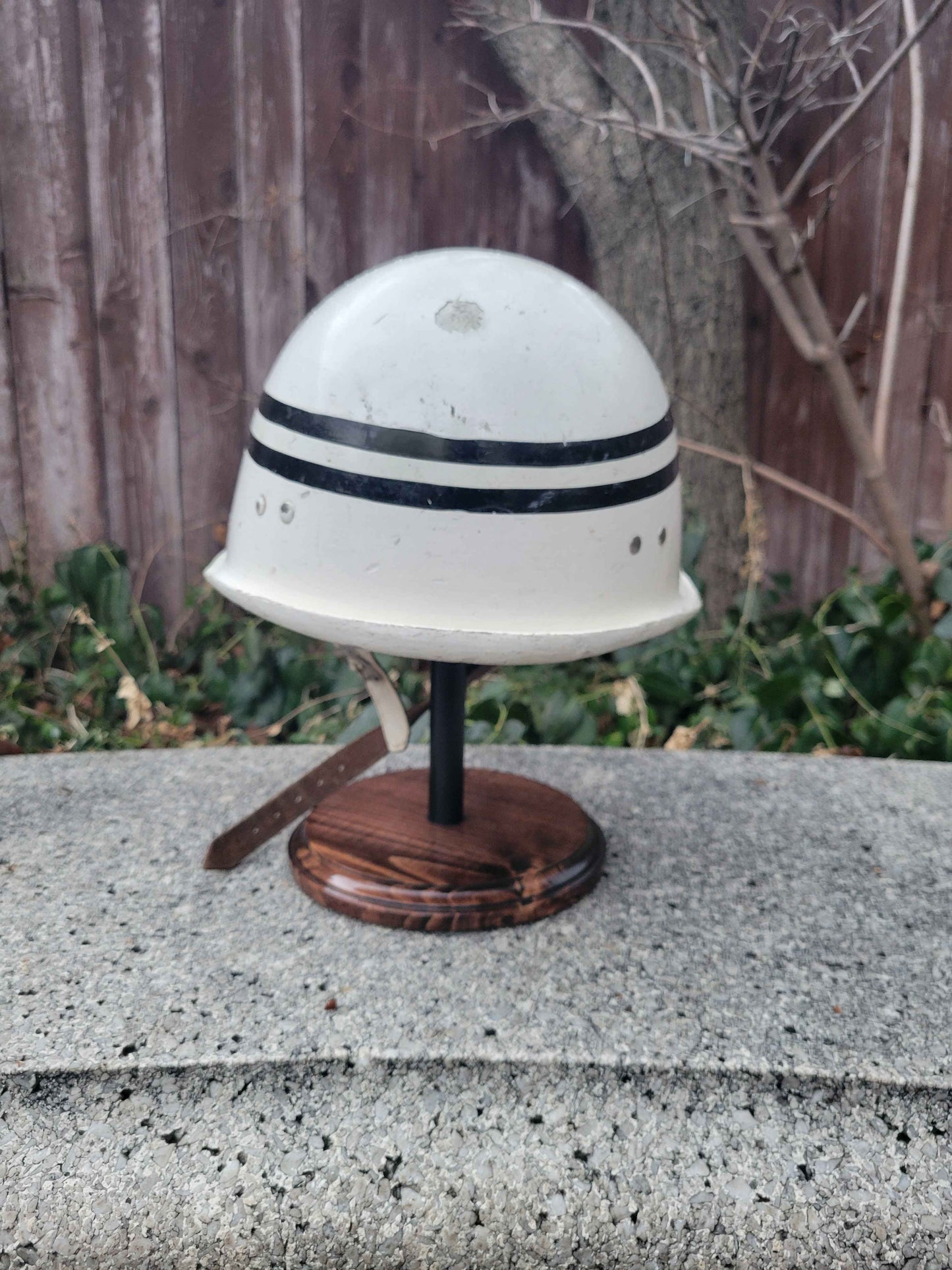 Hungarian M70 MP Traffic Helmet w/ Insignia