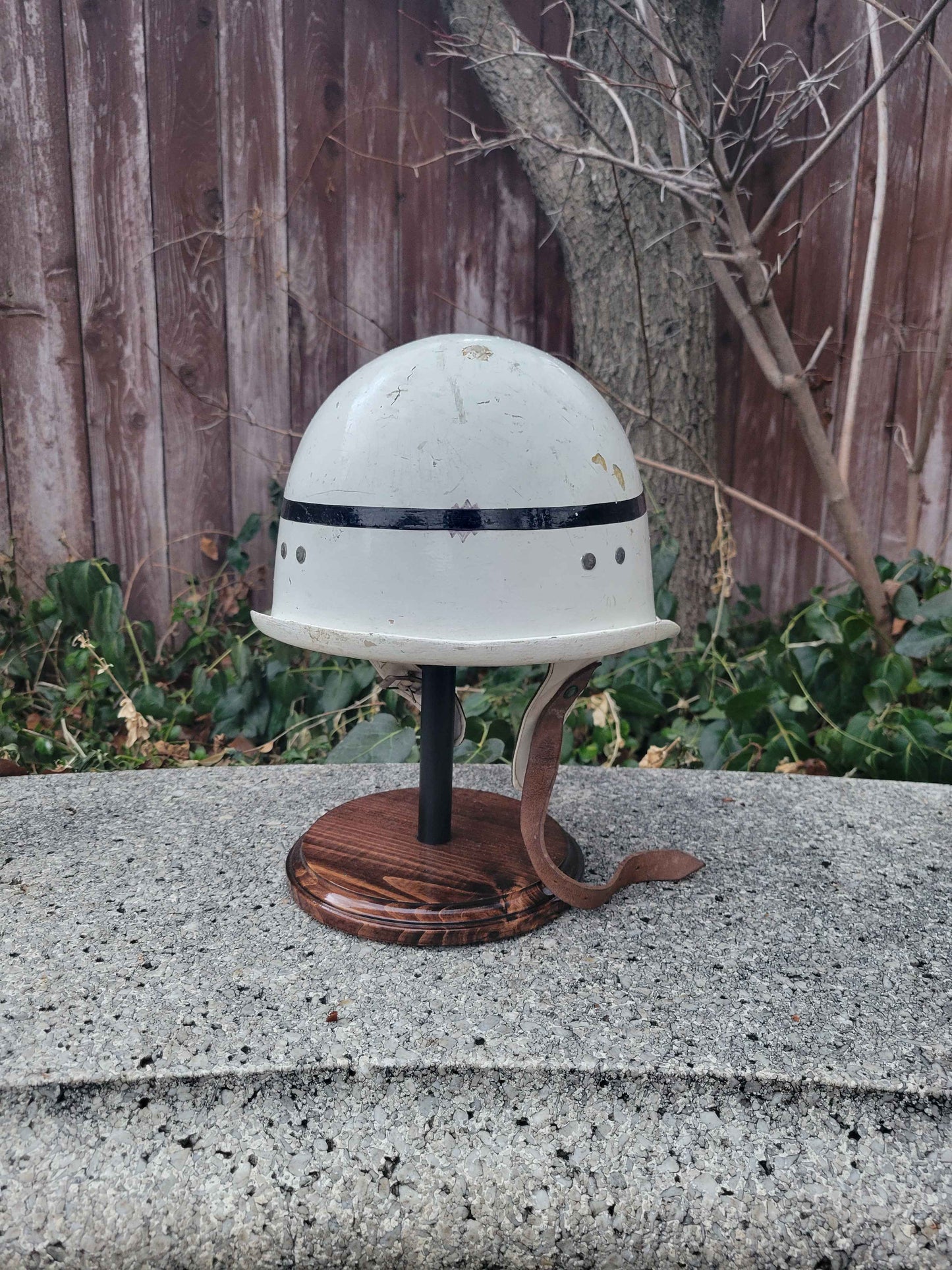 Hungarian M70 MP Traffic Helmet w/ Insignia