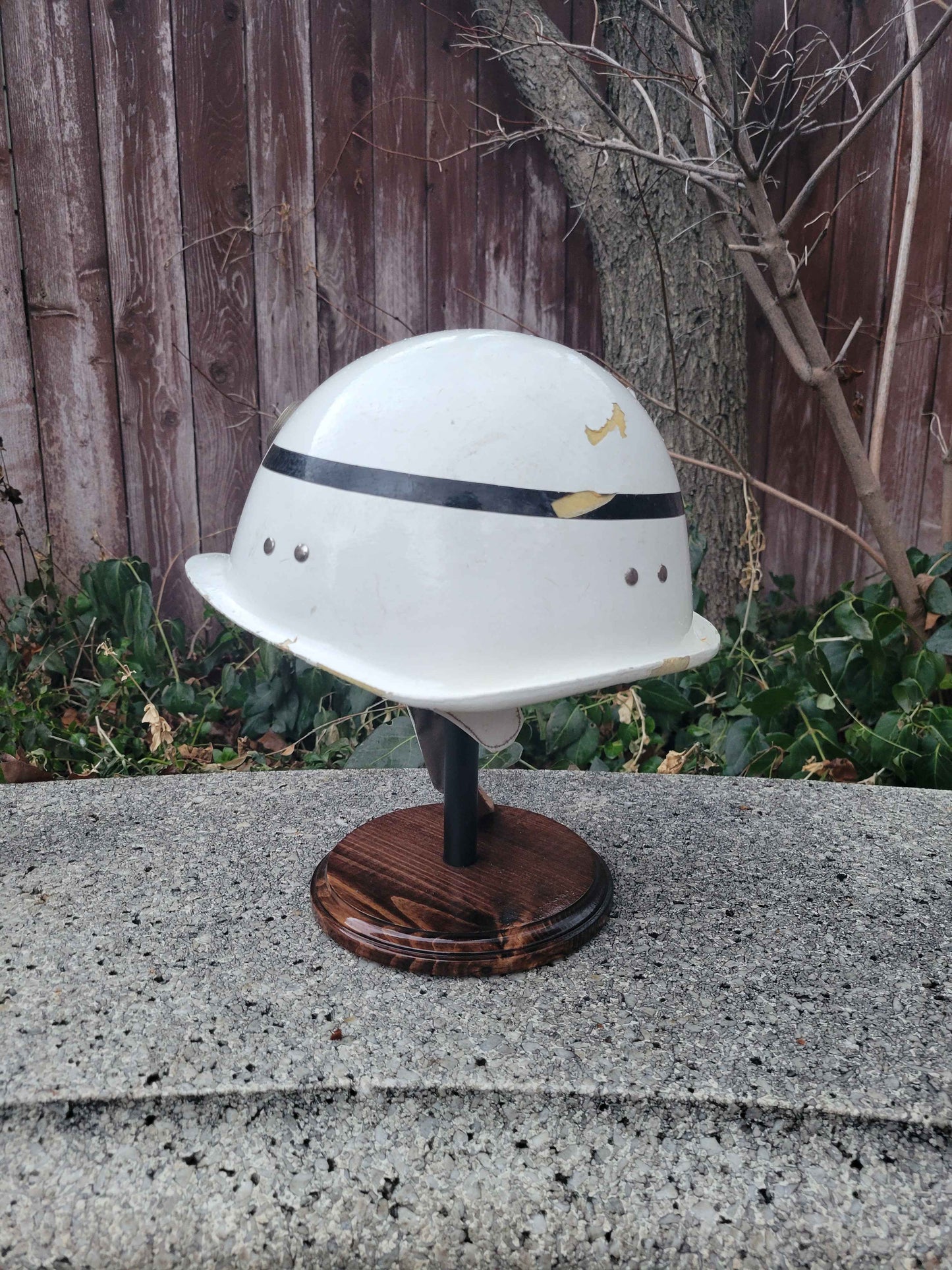 Hungarian M70 MP Traffic Helmet w/ Insignia