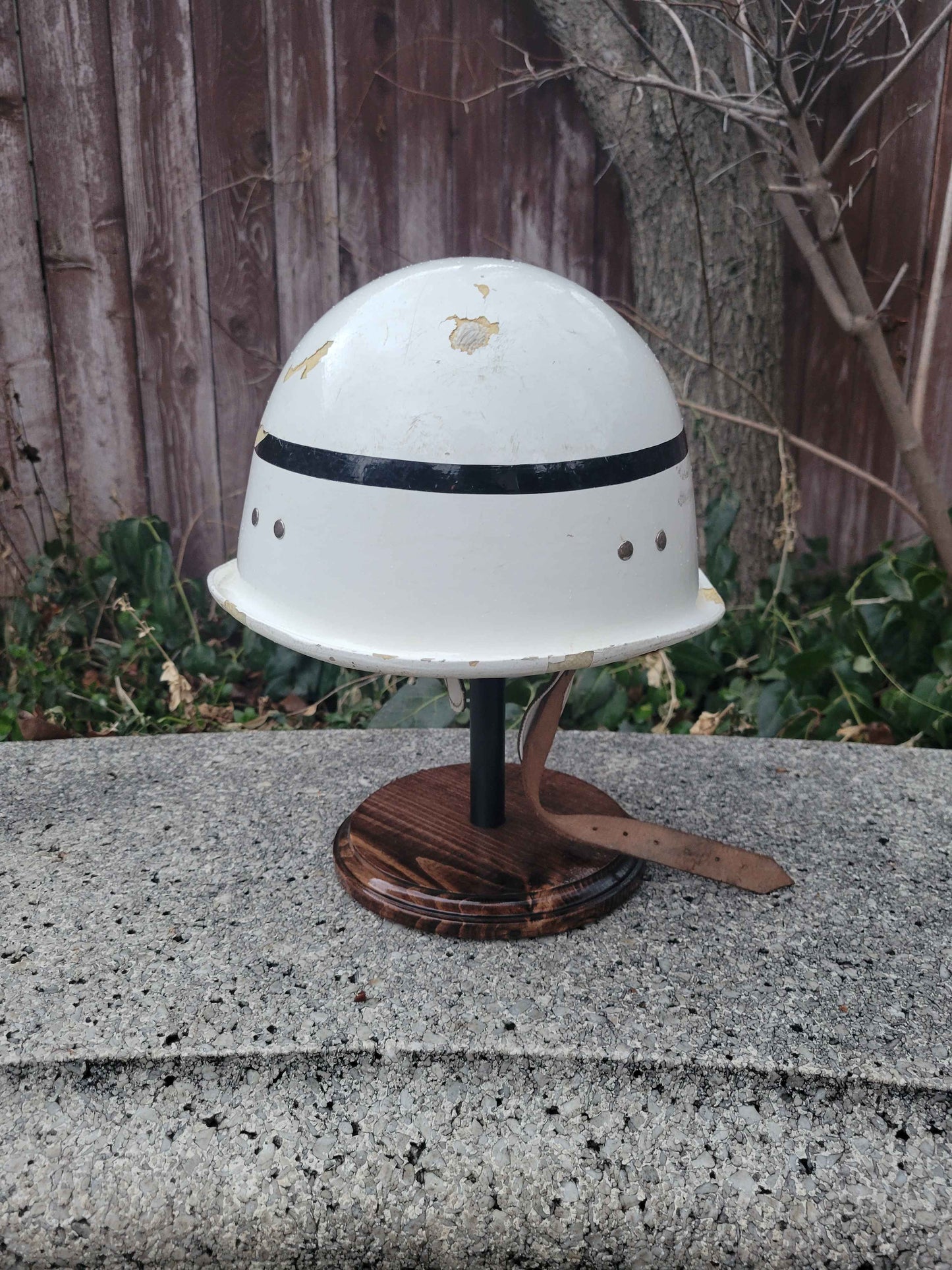 Hungarian M70 MP Traffic Helmet w/ Insignia