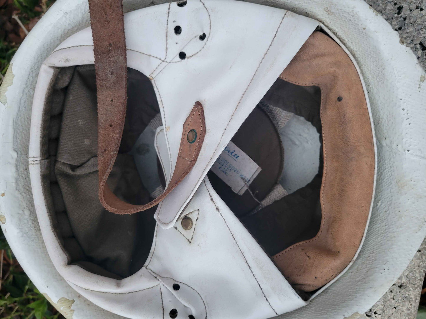 Hungarian M70 MP Traffic Helmet w/ Insignia