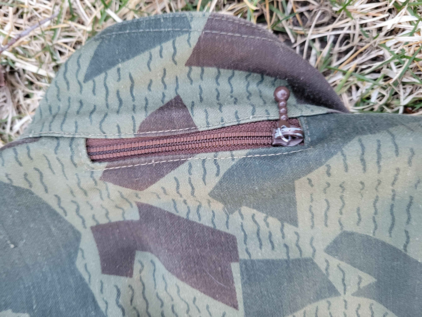Bulgarian Splinter Camo Parka & Army Patch