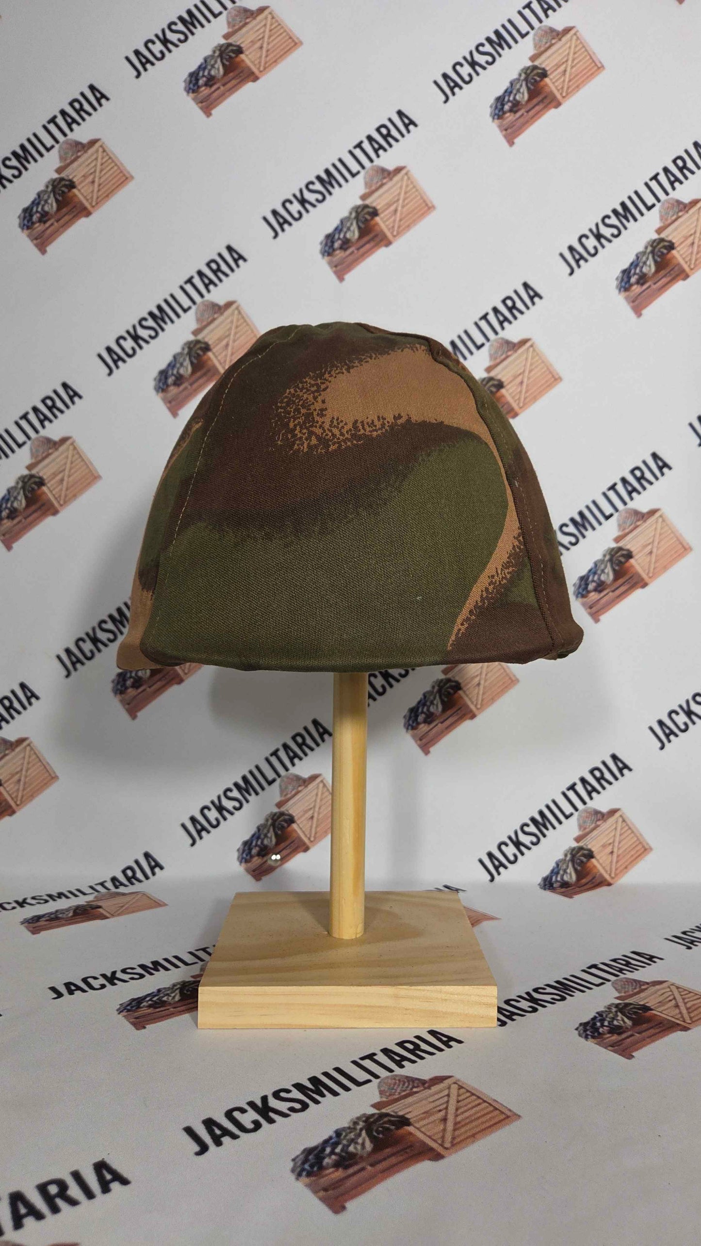 Hungarian NOS M90 Helmet w/ M87 "Raba" Camo Cover
