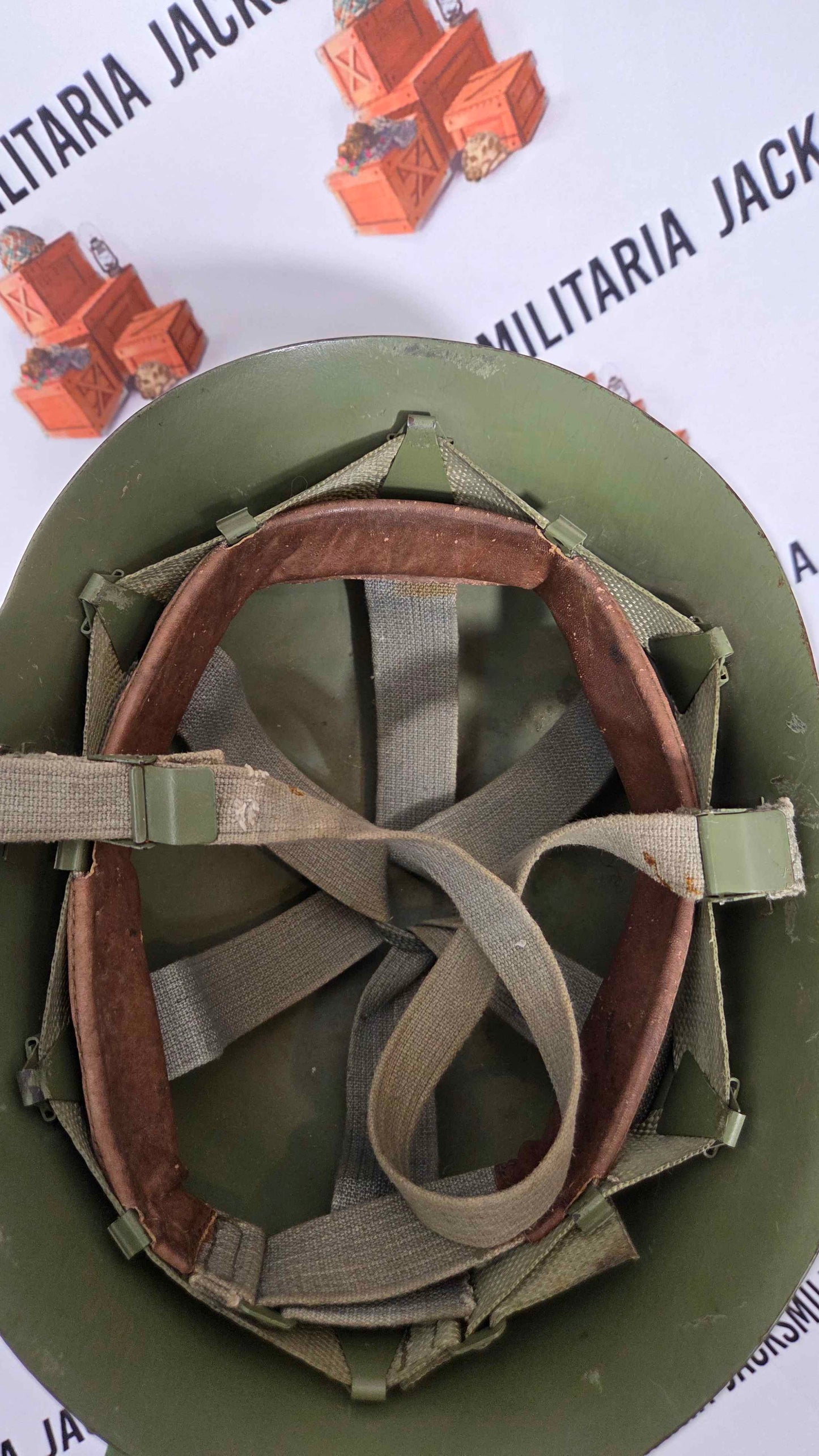 Yugoslavian Serbian M59/85 Helmet w/ Oak Leaf helmet cover