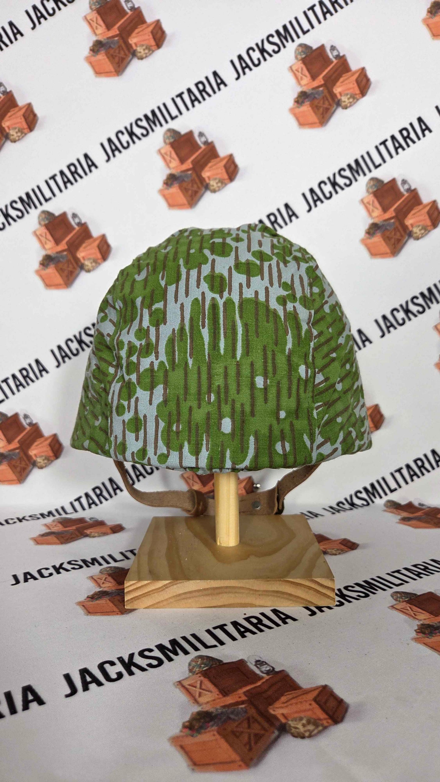 Bulgarian M51/72 Helmet w/ Frogskin Cover
